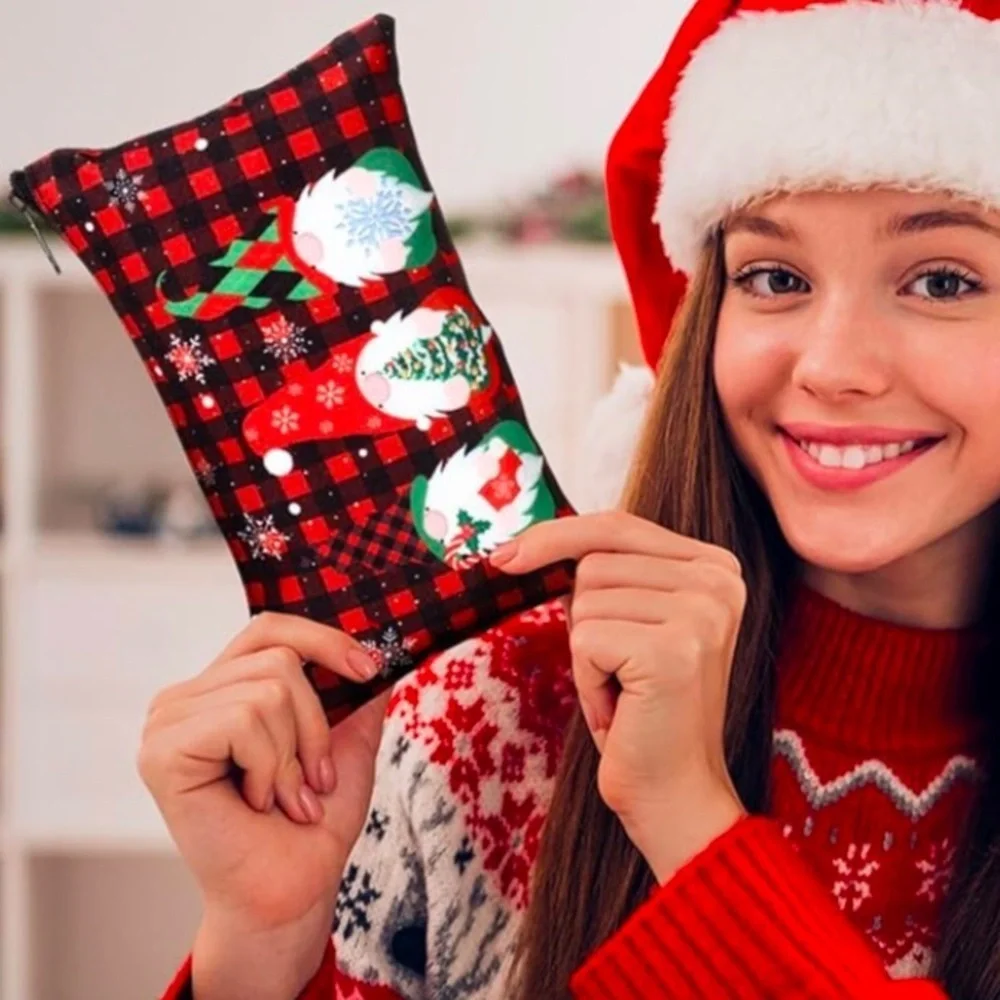 2/$10 Holiday Cosmetic Makeup Bag Merry Christmas